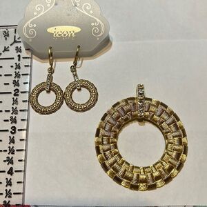 Icon Collection Gold tone Drop earrings and Necklace Slide